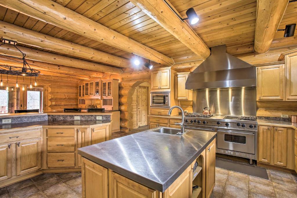 Secluded, Luxury Lodge Less Than 15 Mi to Boyne Mountain! photo 3