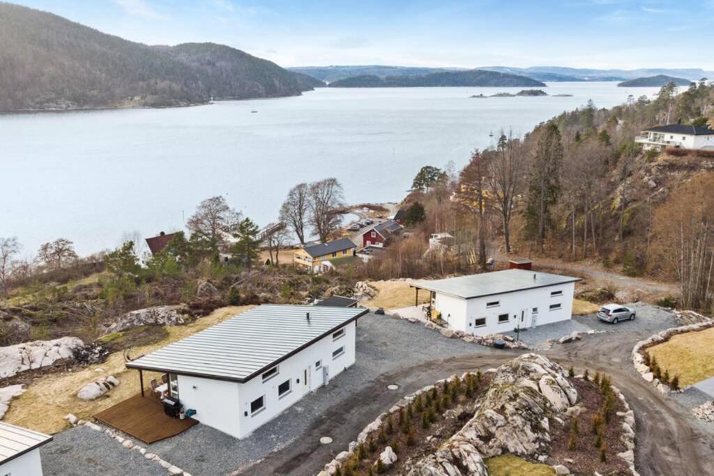 Modern cabin with a panoramic view of the Oslo Fjord photo 1