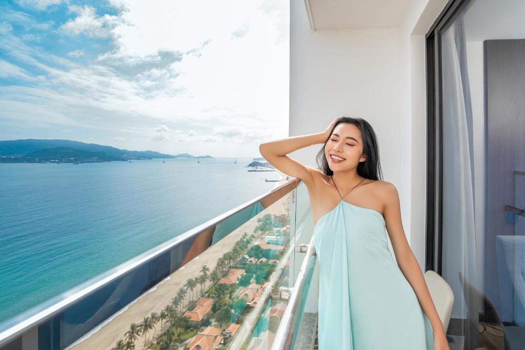 Двухместный (Premier Double or Twin Room with Balcony - Ocean View), Vesna Hotel
