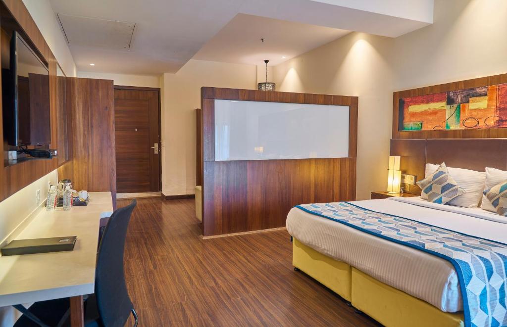 Двухместный (Deluxe Double or Twin Room (Mandatory gala dinner on 31st Dec at INR 1500/- per person directly payable at hotel)), The P L Palace Agra