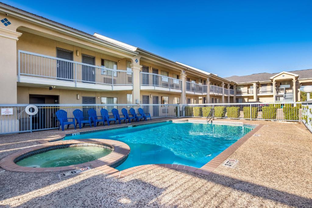 Americas Best Value Inn New Braunfels photo 4