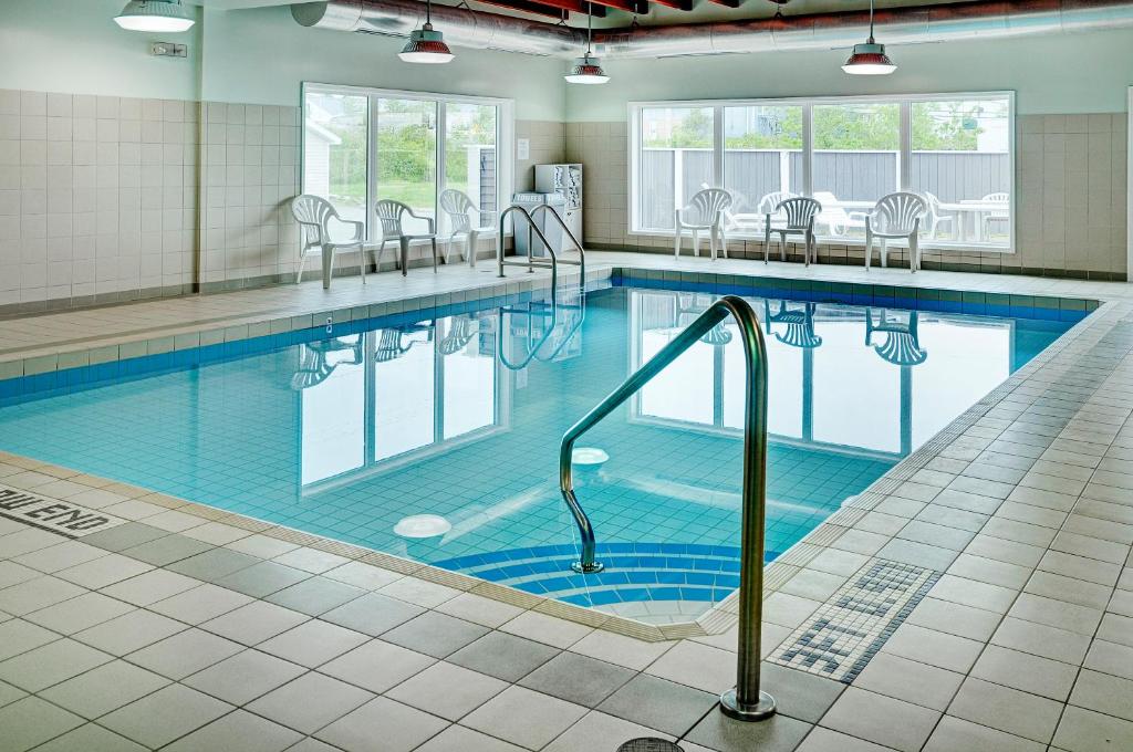 Coastal Inn Halifax - Bayers Lake photo 1