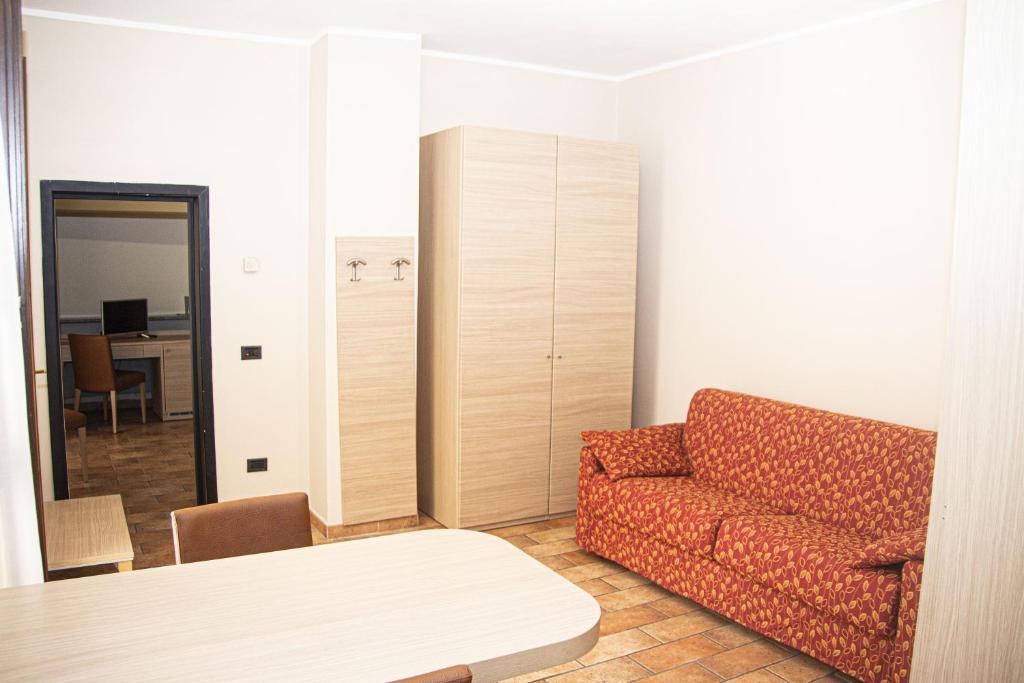 LVG Hotel Collection - Tornielli 9 - Tap to explore photos