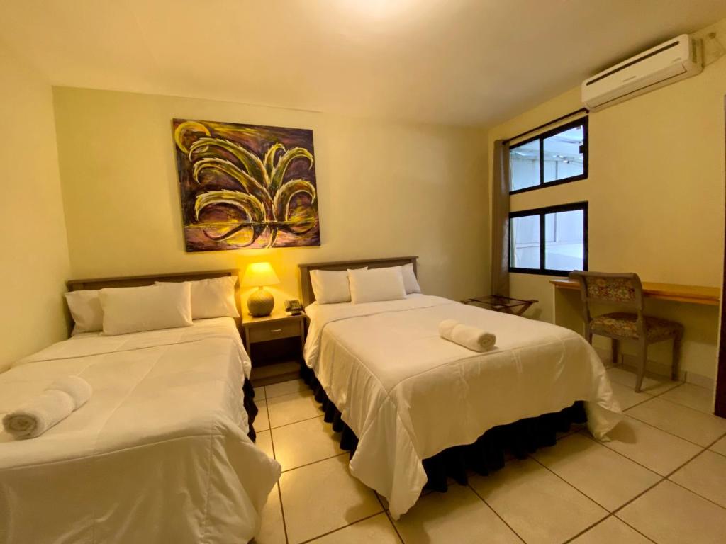 Morrison Hotel de la Escalon photo 2