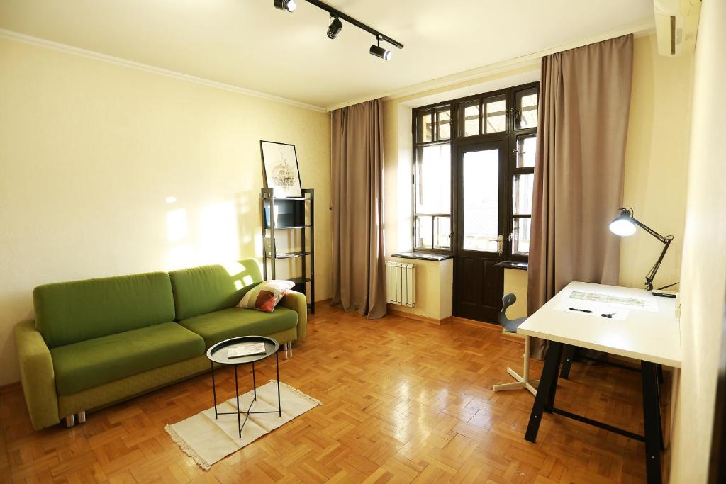 City Garden Apartments є інтернет без світла photo 1