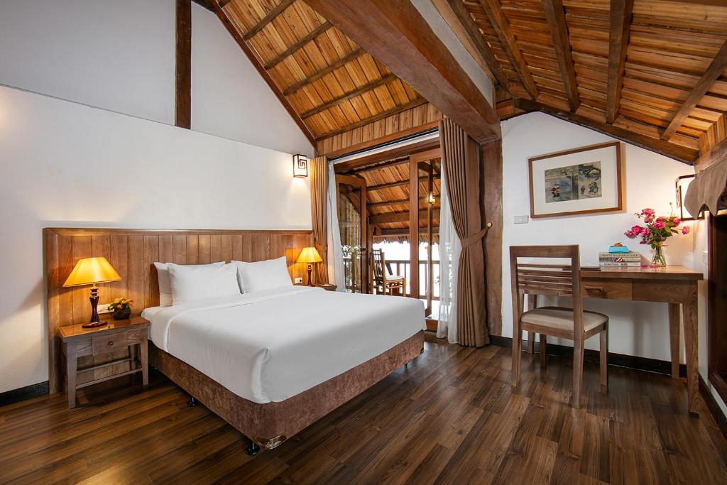 Mai Chau Hideaway Lake Resort Room Type - Standard Double Room