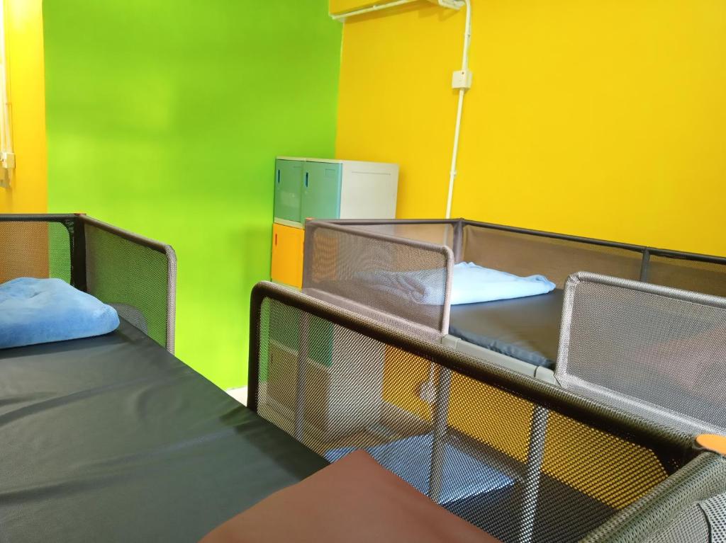 Четырехместный (4-Person Private Dormitory with Shared Bathroom), YHA Bradbury Jockey Club Youth Hostel