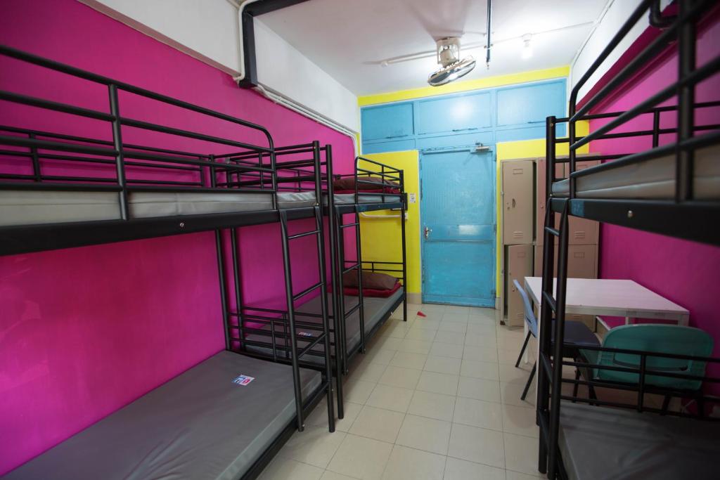 Номер (1 Bed in 6-Person Male Dormitory with Shared Bathroom), YHA Bradbury Jockey Club Youth Hostel