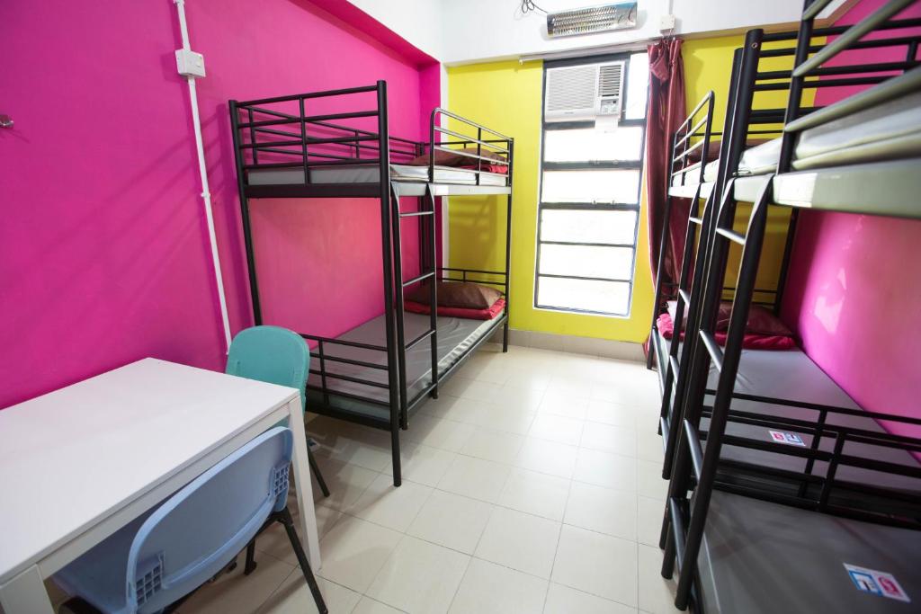 Номер (1 Bed in 6-Person Male Dormitory with Shared Bathroom), YHA Bradbury Jockey Club Youth Hostel