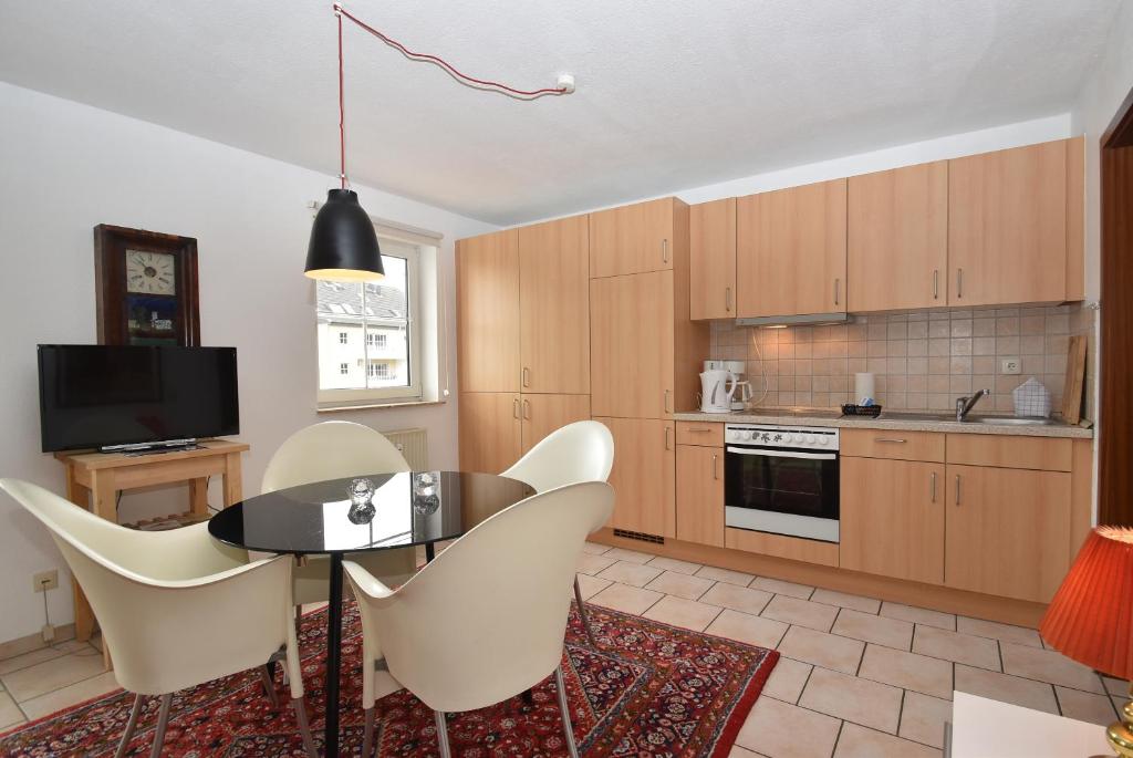 fewo1846 Strandresidenz Wassersleben - Hav brise - komfortables Studioapartment mit Balkon photo 2
