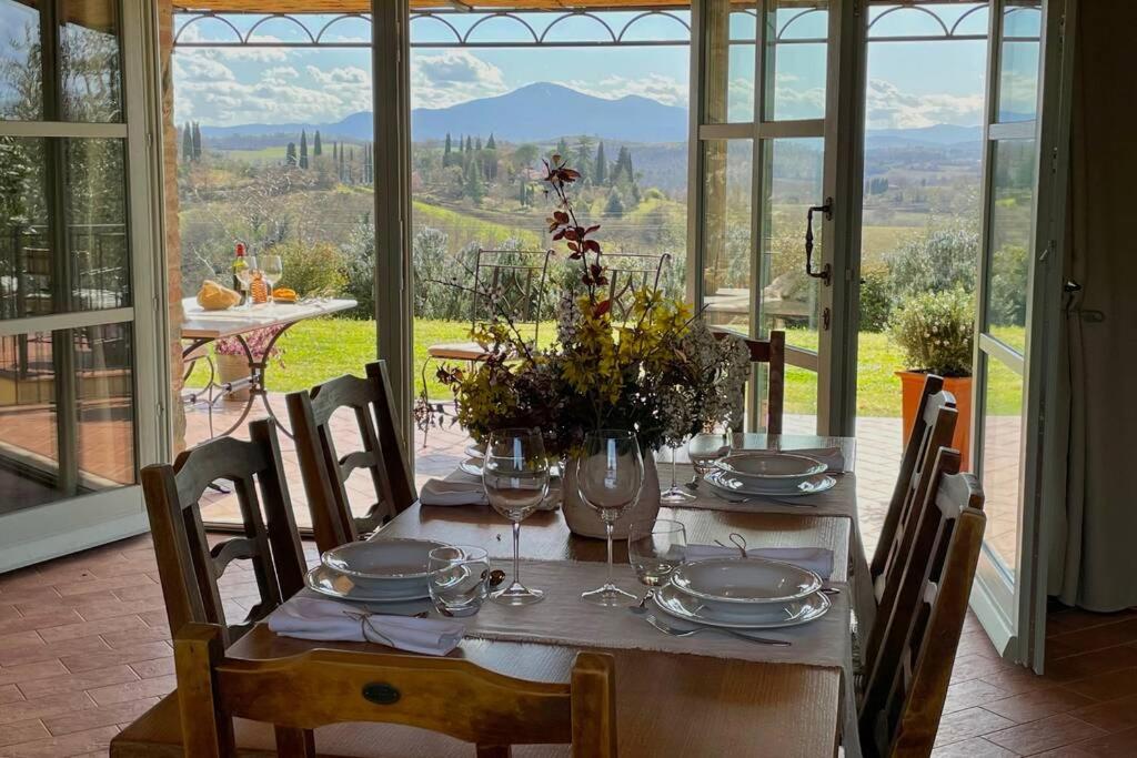 La Casina della Quercia, Your Tuscan Oak Tree House photo 1
