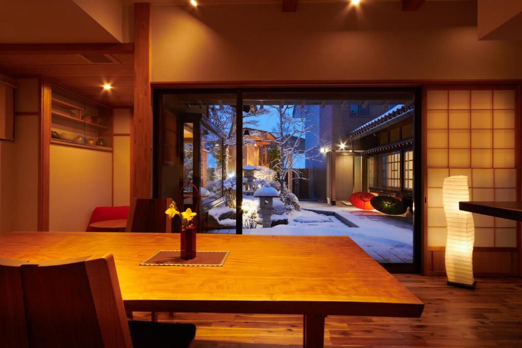 Ichinomatsu Japanese Modern Hotel photo 2