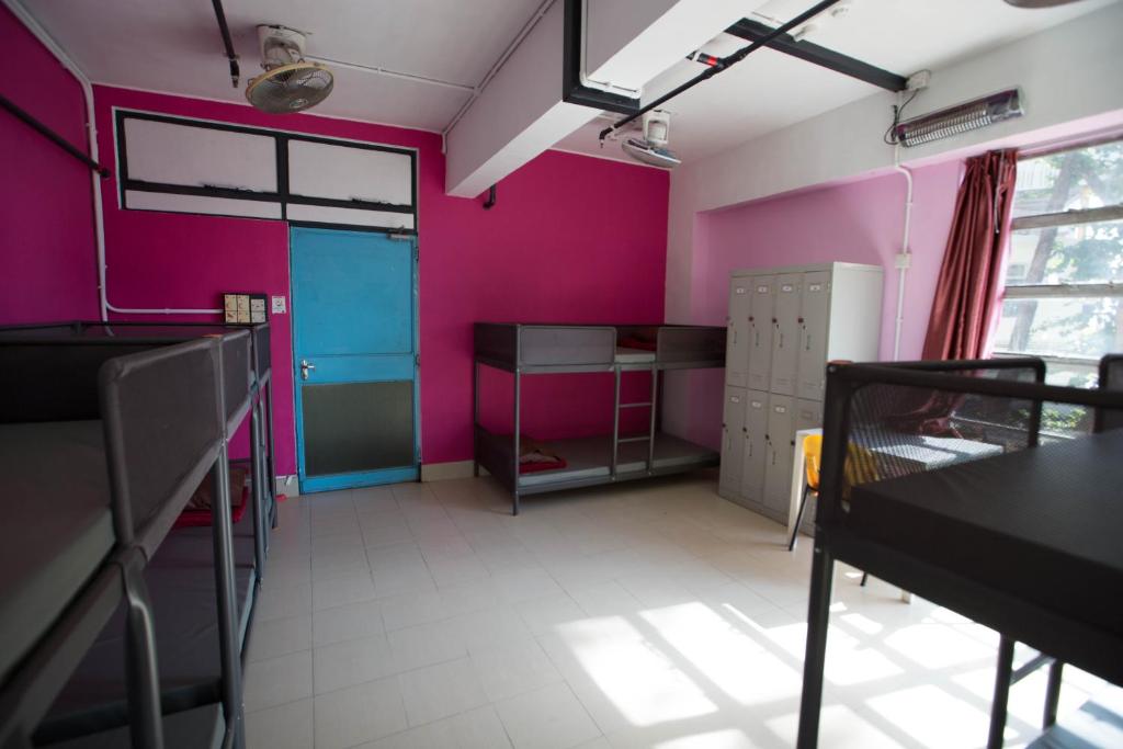 Четырехместный (8-Person Private Dormitory with Shared Bathroom), YHA Bradbury Jockey Club Youth Hostel
