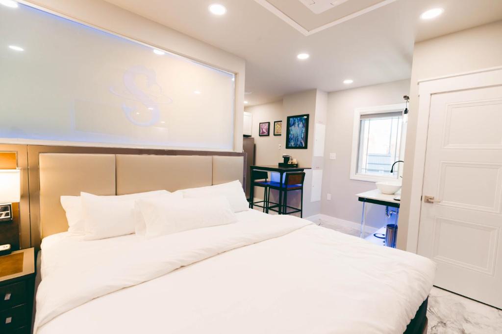 River Sirens Hotel photo 4