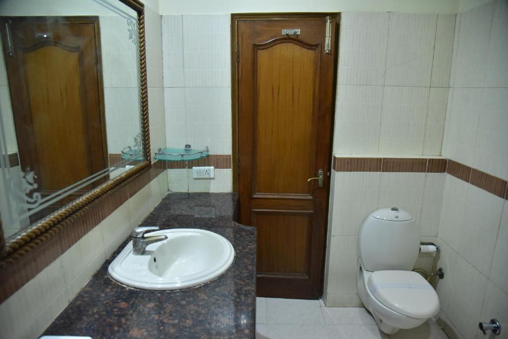 Трехместный (Трехместный номер Делюкс), Hotel Sanjog International