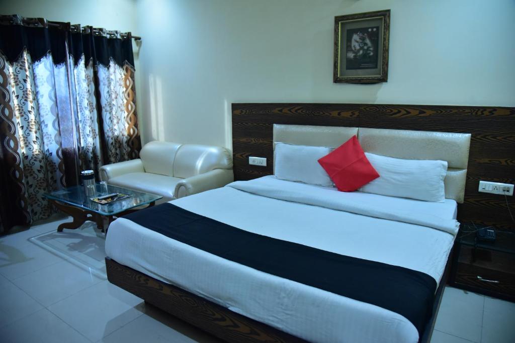 Трехместный (Трехместный номер Делюкс), Hotel Sanjog International
