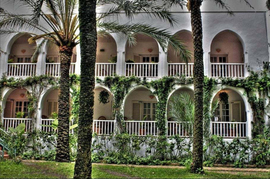 Hurricane Beach Hotel photo 3