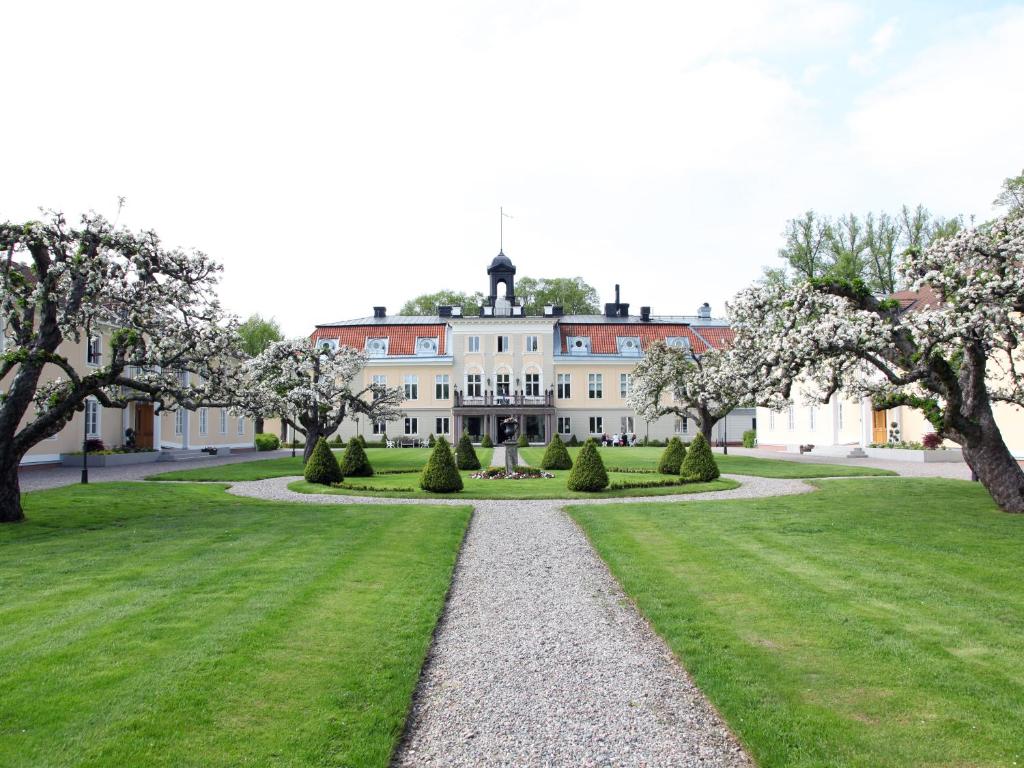 Södertuna Slott photo 1