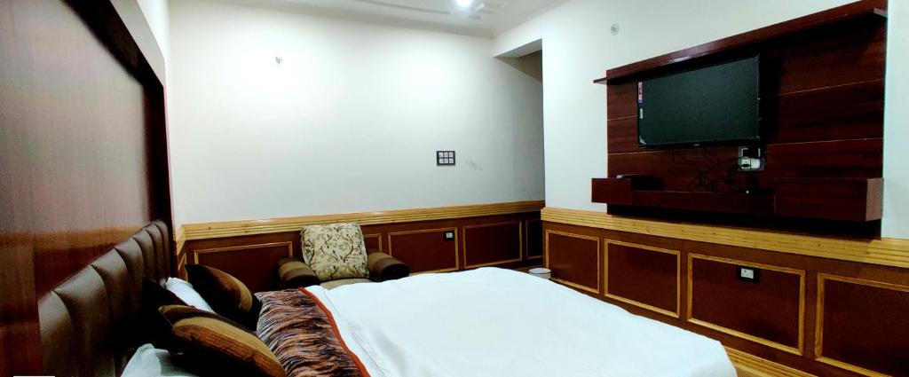 Двухместный (Двухместный номер с 1 кроватью и видом на горы), Ladakh Country Inn