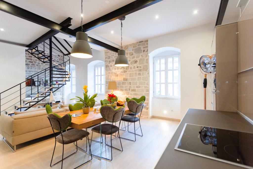Old Town Luxury House photo 3
