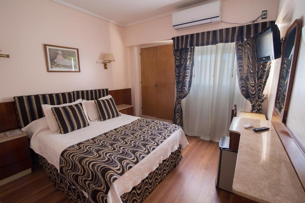 Gran Hotel Continental photo 1