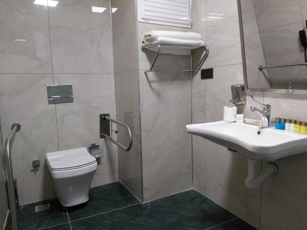 RUA WORLD HOTEL photo 1