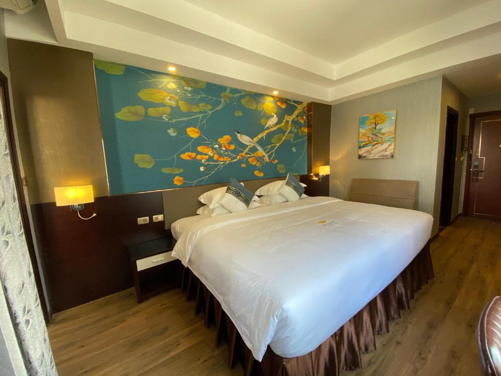Семейный (Семейный номер с видом на горы), Hải Âu Cát Bà Hotel