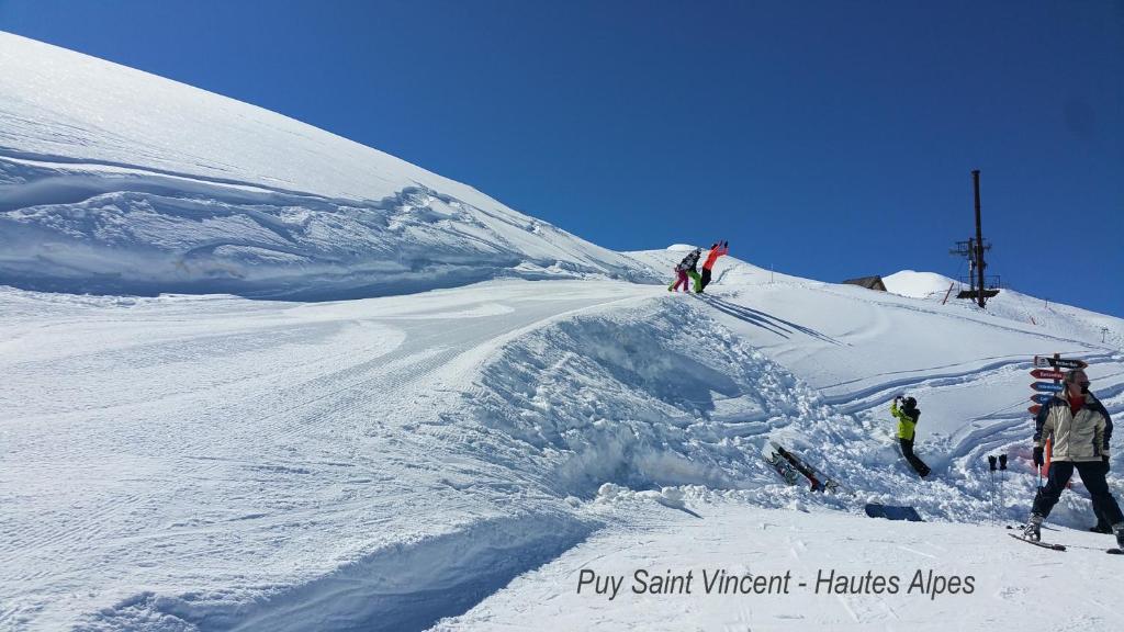 Le Skisun - Massif et Parc national des Ecrins - Puy Saint Vincent 1800