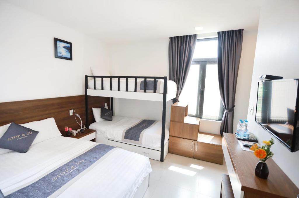 Семейный (Cемейный номер с собственной ванной комнатой), Stop and Go Boutique Homestay Hue