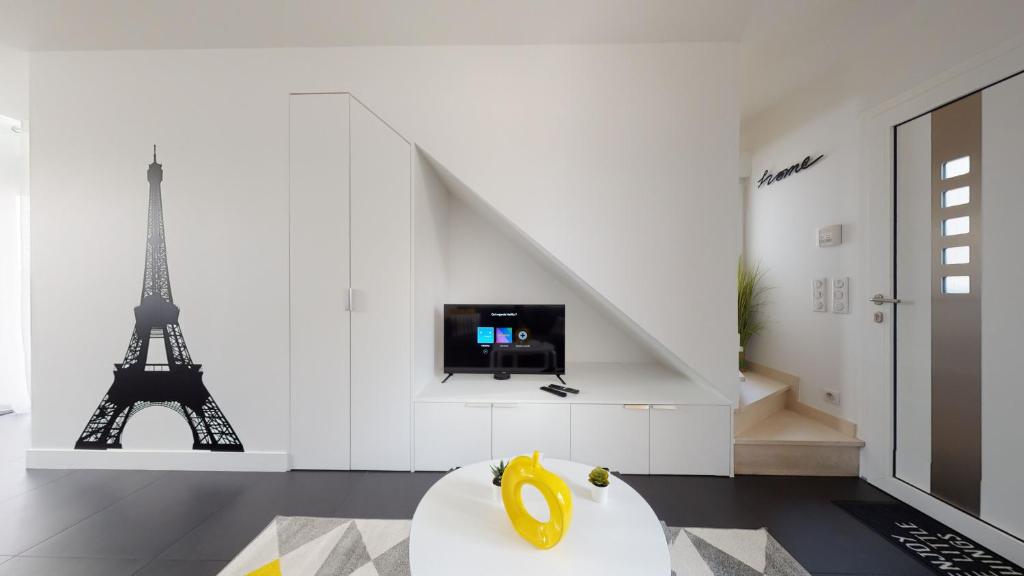PARIS HOUSE photo 3