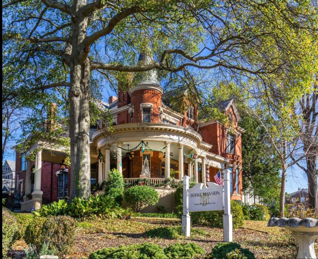 Burke Mansion image
