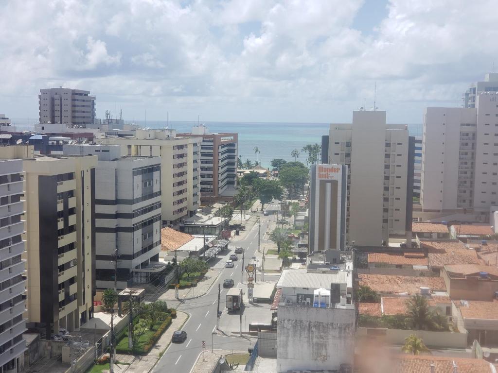 Apt 2 quartos acomoda 10 pessoas a 450 metros da praia de Jatiúca photo 3