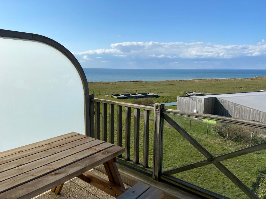 La mer vue d'en haut , duplex à la naturelle sur la côte d'opale