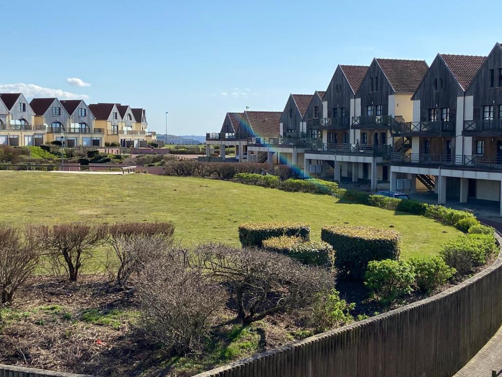 La mer vue d'en haut , duplex à la naturelle sur la côte d'opale photo 2