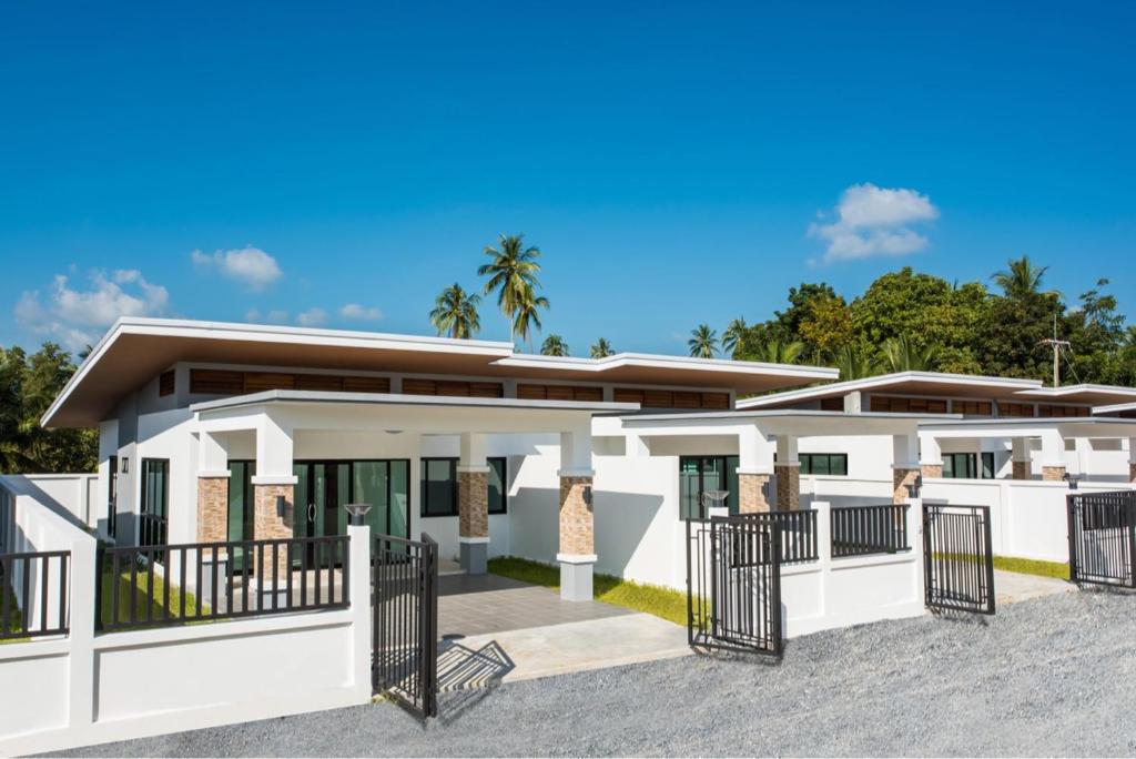 สิชลแฮปปี้เฮ้าส์ Sichon happy house