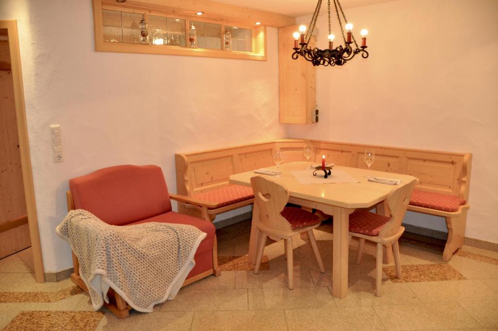 Апартаменты (Апартаменты с 2 спальнями), Almpartments Rosengasse