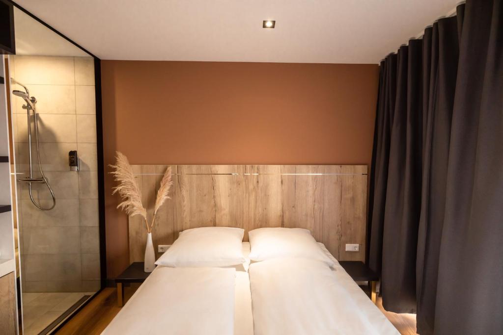 Двухместный (Двухместный номер Делюкс с 1 кроватью и балконом), 24Seven Hotel Schwabach