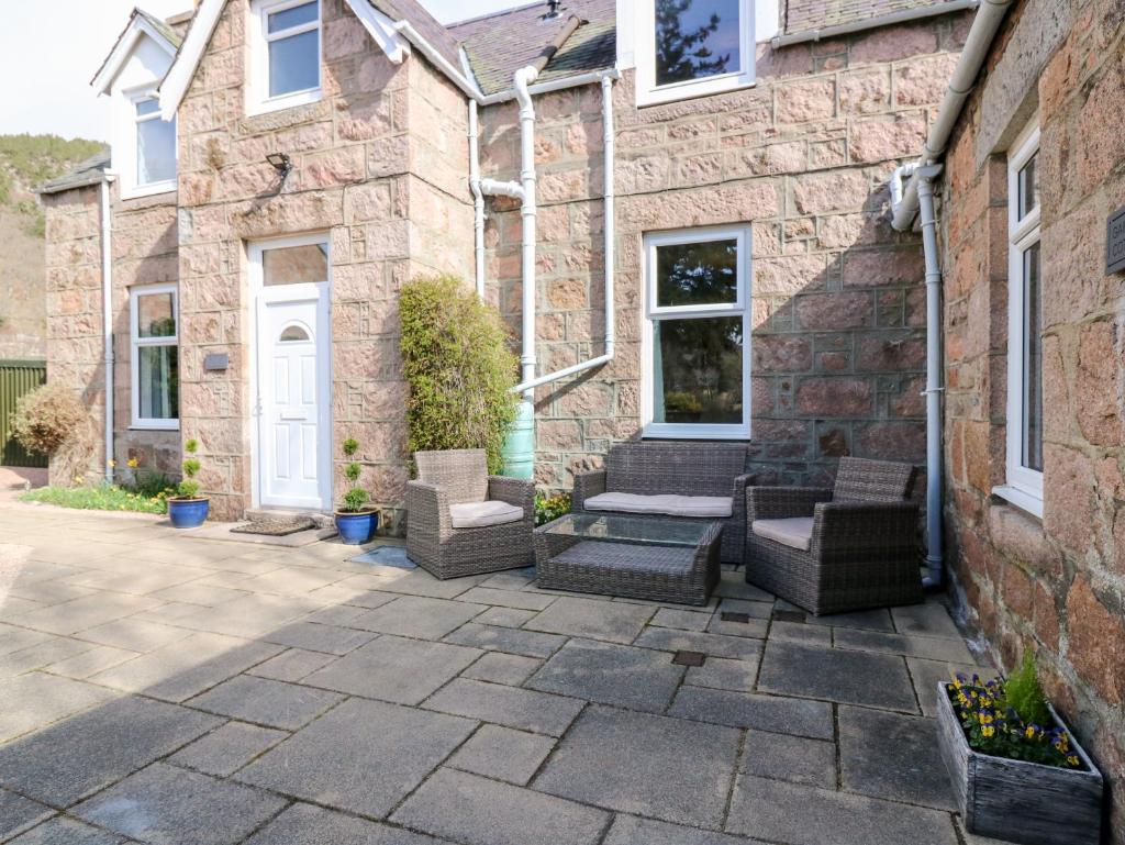 Gairnlea House photo 1