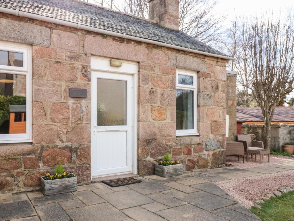 Gairnlea Cottage photo 1