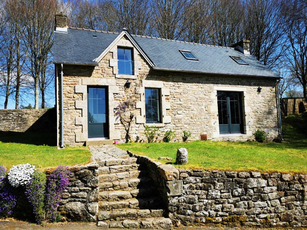 Maison 2 Ch - 7 Pers - au coeur du Château de Bothané photo 1