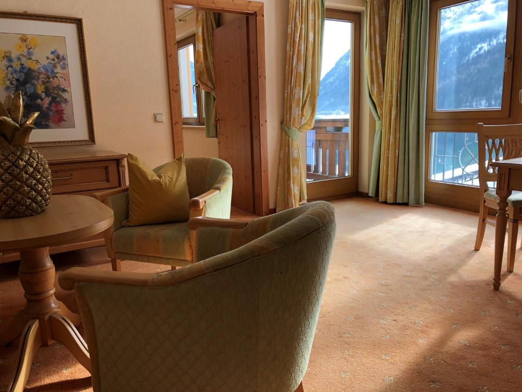 Hotel Post Am See - Tap to explore photos