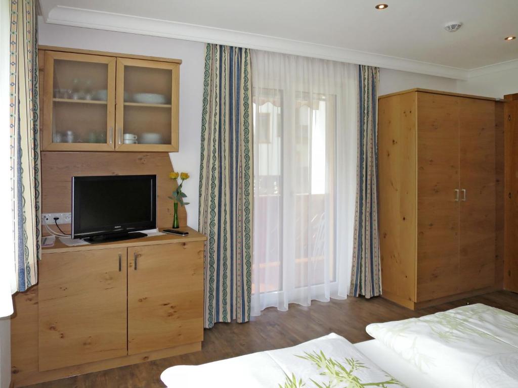 Apartment Rahm - MHO170 by Interhome photo 3