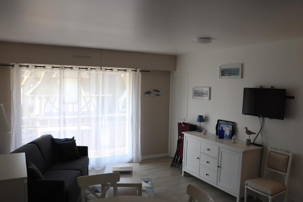RESIDENCE LES BAINS HOULGATE photo 2