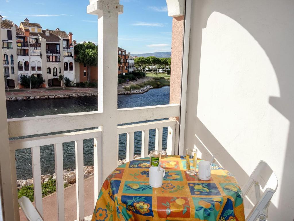 Apartment Pointe Vermeille-1 by Interhome
