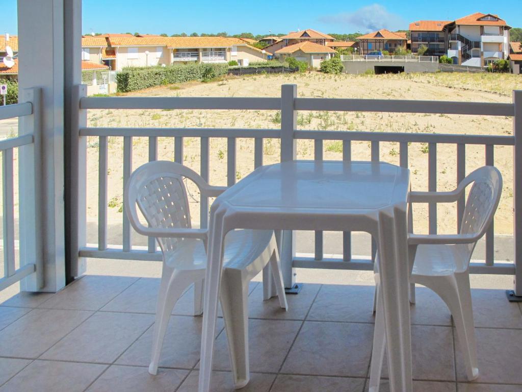Apartment Résidence Belle Dune - BPL331 by Interhome