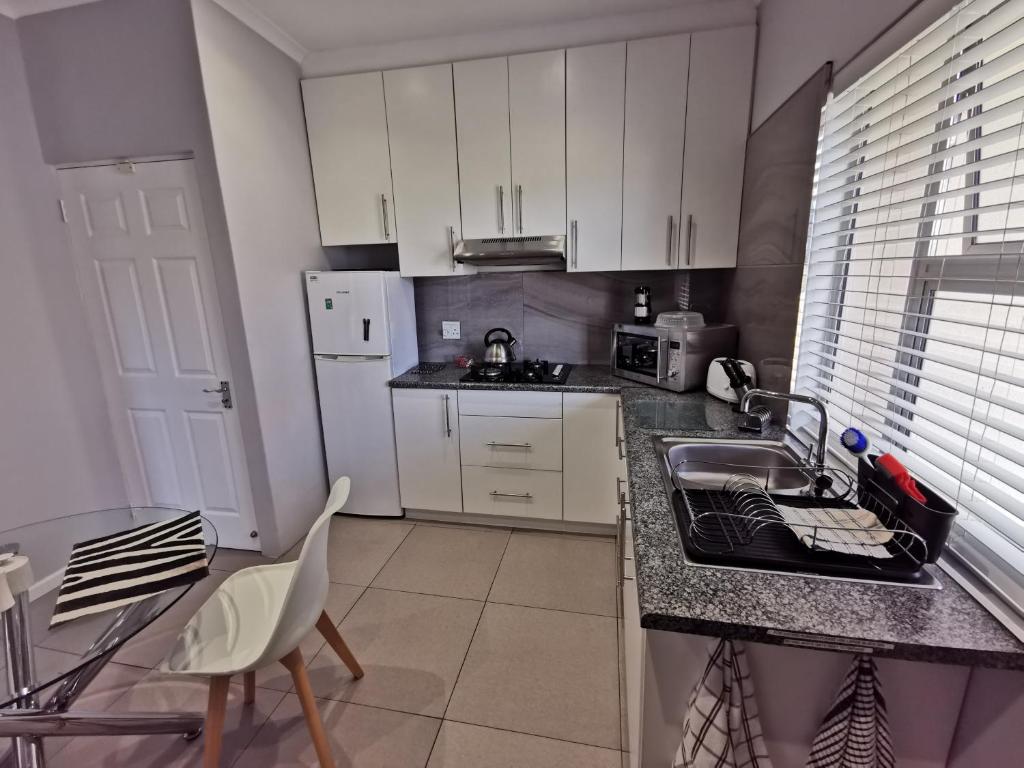 Zebra Place photo 1