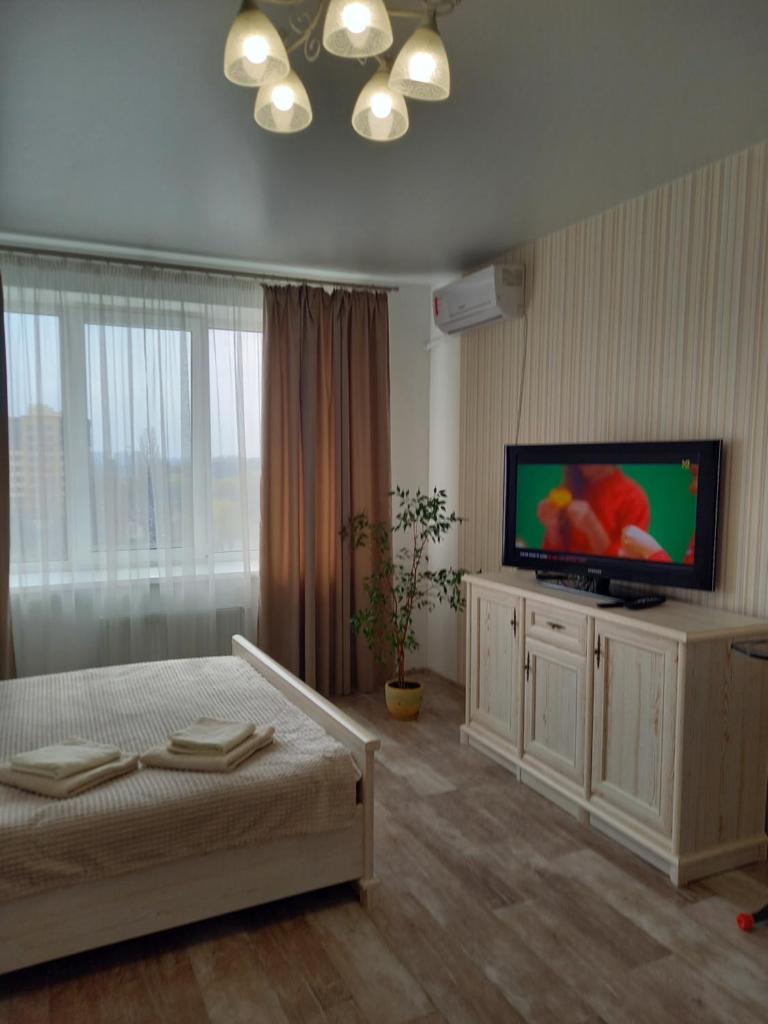 Однокімнатна квартира в центрі, на вулиці Набережна,10 з парковкою photo 3