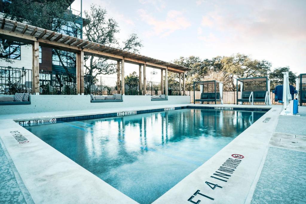 Colton House Hotel image
