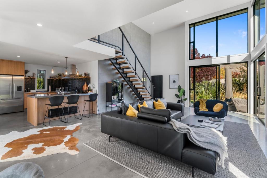 Kirimoko Ski Lodge - Wanaka Holiday Home
