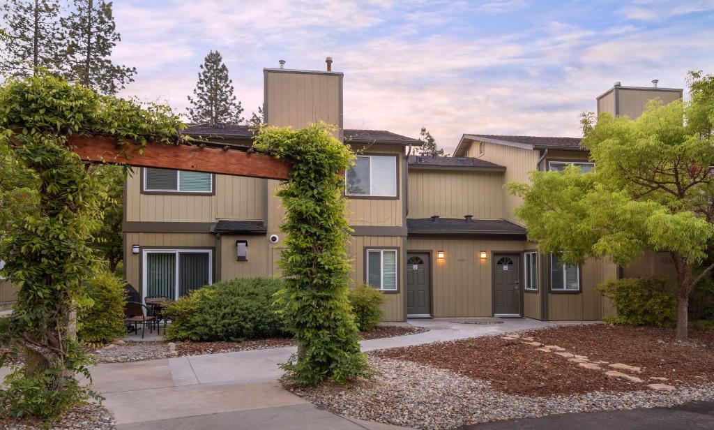 WorldMark Bass Lake photo 2